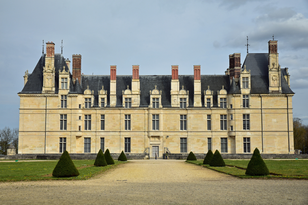 Chateau DEcouen Val DOise Shutterstock 1364230037, Zininfrankrijk.nl