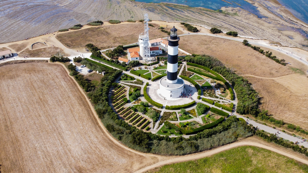 Phare de Chassiron Ile dOleron shutterstock 1803333343, Île d'Oléron