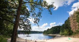 camping huttopia lac de la siauve galerie photo lac plage 2, Cantal