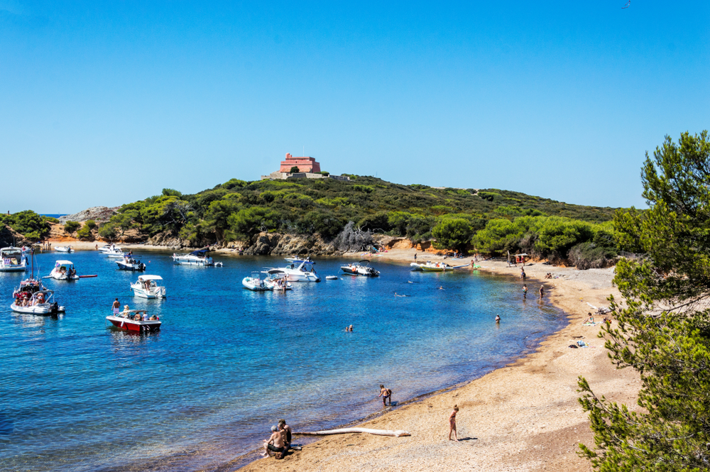 ile de Porquerolles shutterstock 1232284306,