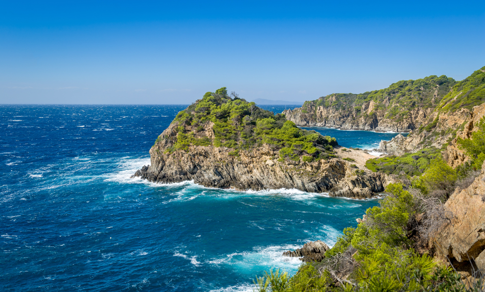 ile de Porquerolles shutterstock 1256418205,