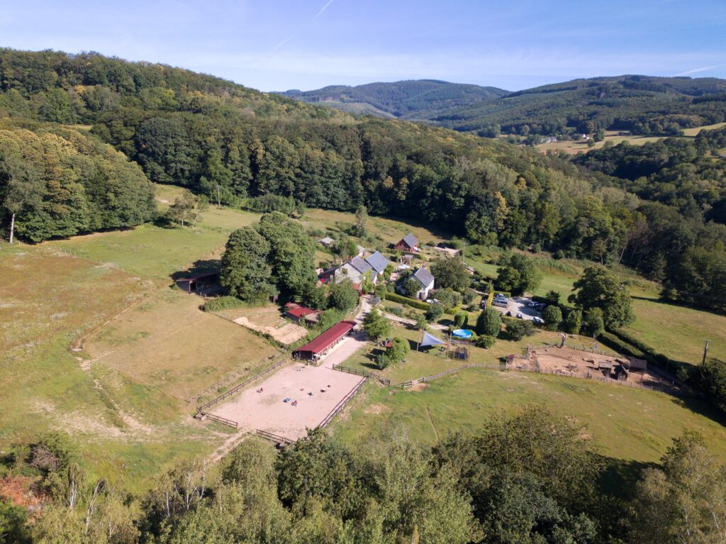 Vakantiedomein Morvan Rustique min, te koop landgoed frankrijk