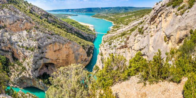 Lac de Sainte Croix shutterstock 329802389, Provence