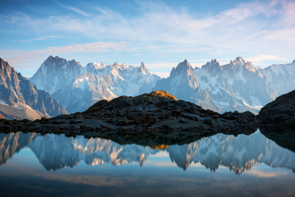 Lacs des Cheserys meren Franse Alpen shutterstock 1827385919, meren Franse Alpen