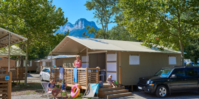 camping La Nubliere safaritent, campings meer van Annecy