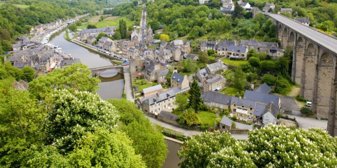 dinan mooiste stadjes bretagne, Stad en natuur Frankrijk