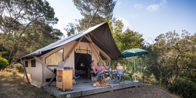 glamping safaritenten cote d azur huttopia janas, kleine campings Côte d'Azur