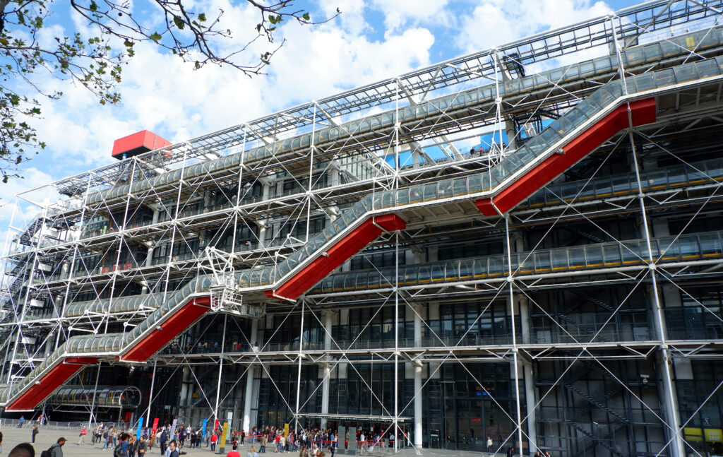 Het Centre Georges Pompidou aan de buitenkant