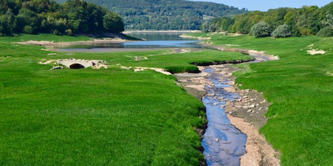 Lac de panneciere 01 Morvan Bourgogne pvf 1, meren in de morvan