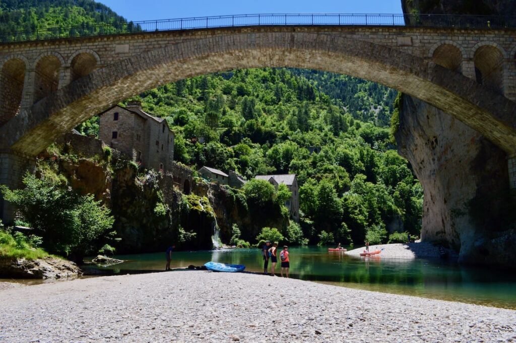 Saint chely tarn brug PVF, Roadtrip door Midden-Frankrijk