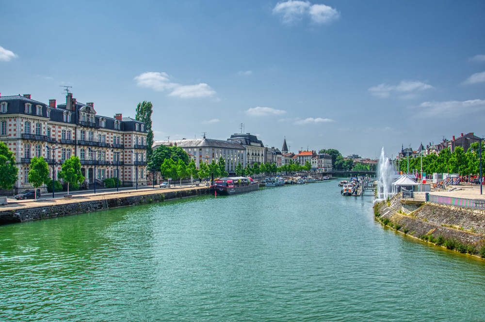 verdun Pont Chaussee shutterstock 1980227345, Verdun