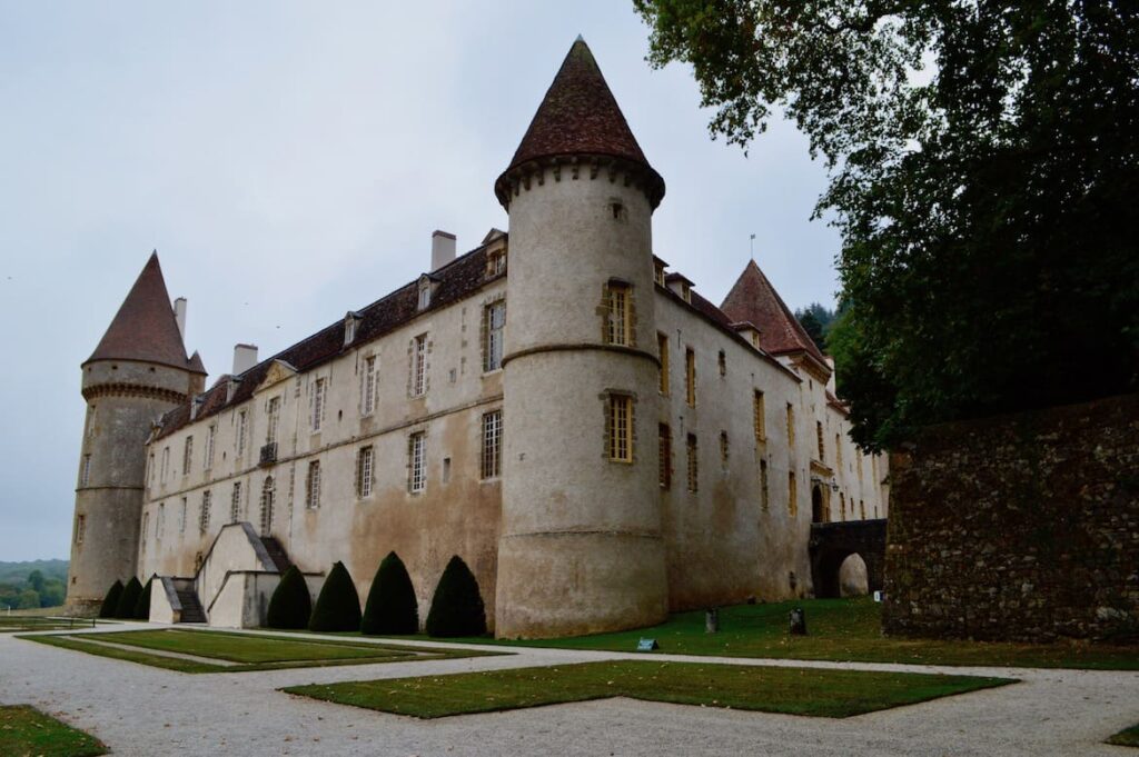 Chateau bazoches 01 PVF, De mooiste dorpjes en kastelen in het noorden van de Morvan