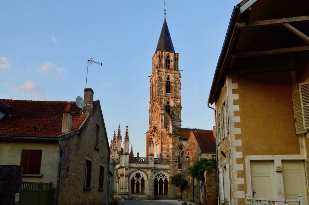 Kathedraal saint pere 2 PVF, mooiste dorpen bourgogne