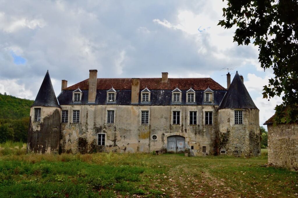 Saint more chateau PVF, De mooiste dorpjes en kastelen in het noorden van de Morvan
