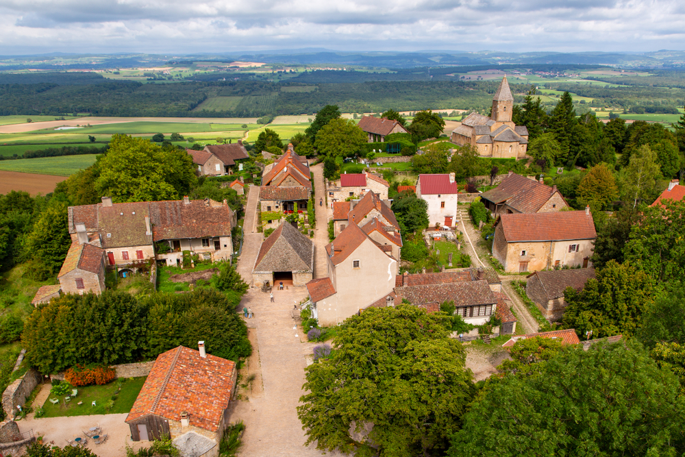 Brancion Bourgogne shutterstock 1600150054, mooiste dorpen bourgogne