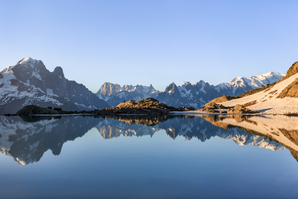 Mont Blanc Lac Blanc Franse Alpen shutterstock 1671170590, Chamonix