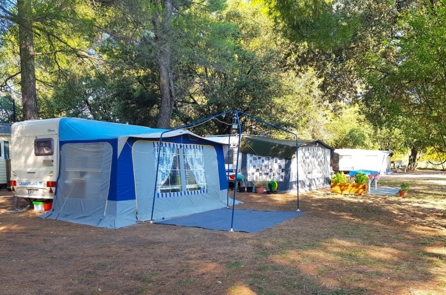 camping les chenes verts ansouis 2, mooiste dorpjes Vaucluse