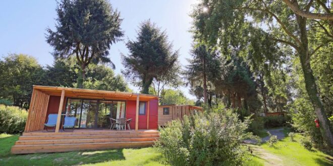 Huttopia Baie du Mont St Miche, glamping & safaritenten in de Morvan