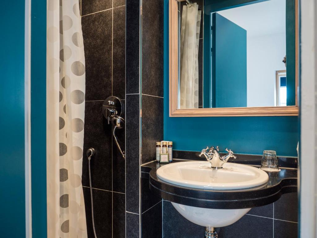 Hotel Taylor 4, hotels in het centrum van Parijs