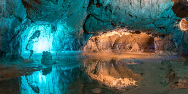 Grotte de Lombrives 1813227631, Wandelen Thueyts Ardèche