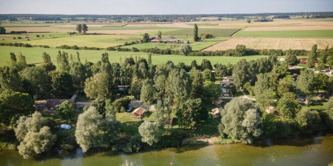 049 Huttopia PlageBlanche ManuReyboz 1.jpg 1600px 1 e1655989920294, glamping & safaritenten in de Morvan