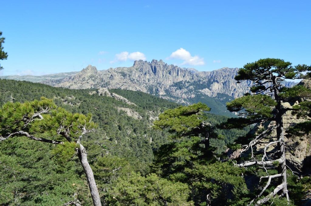 Uitzicht Trou de la Bombe 2 PVF, Wandelen Corsica