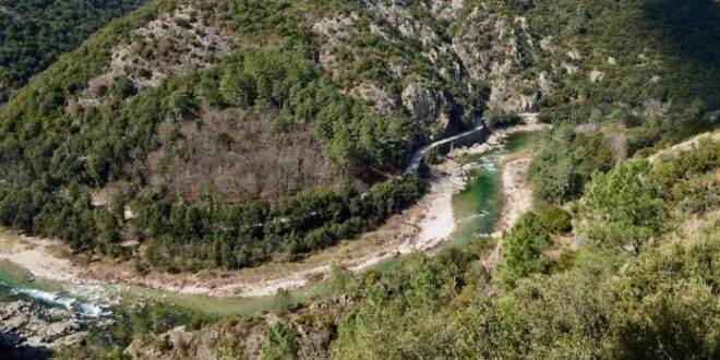 La Beaume rivier Ardeche zininfrankrijk, wandelen in de Ardèche