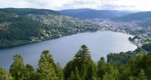 Lac de Gerardmer uitkijkpunt PVF, campings in de Vogezen met zwembad