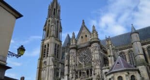 Bezoek Chantilly en Senlis twee historische dorpjes in Noord Frankrijk, Oise