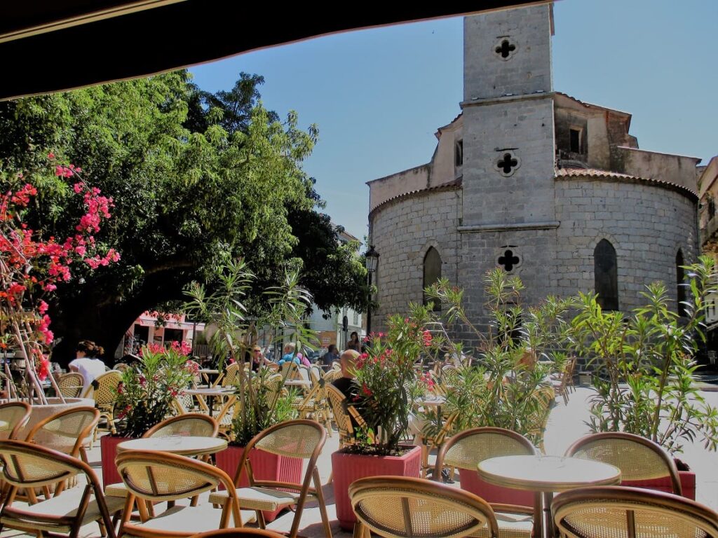 Place de la République, Porto-Vecchio