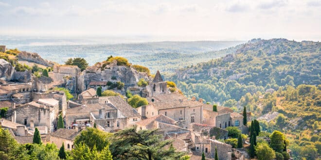 Le Beaux de Provence mooiste dorpen in de Provence 1886149048, Bezienswaardigheden Nîmes