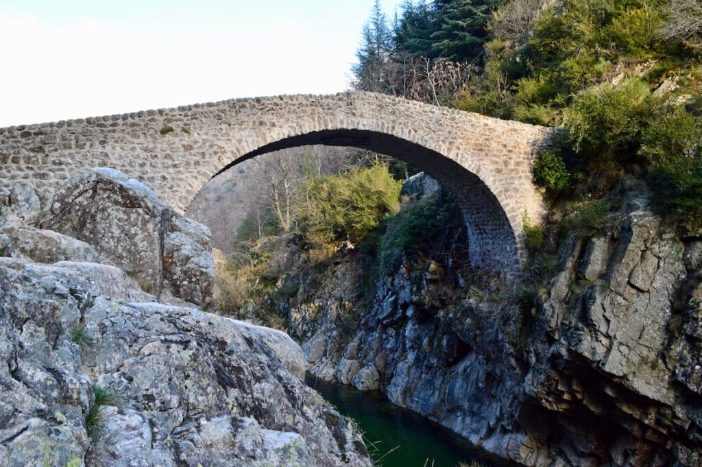 Pont du Diable 1 PVF, Wandelen Thueyts Ardèche