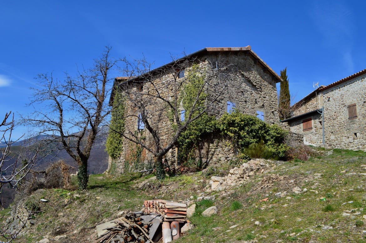 Laboule Bezoek het Pittoreske Dorpje Laboule in de Ardèche
