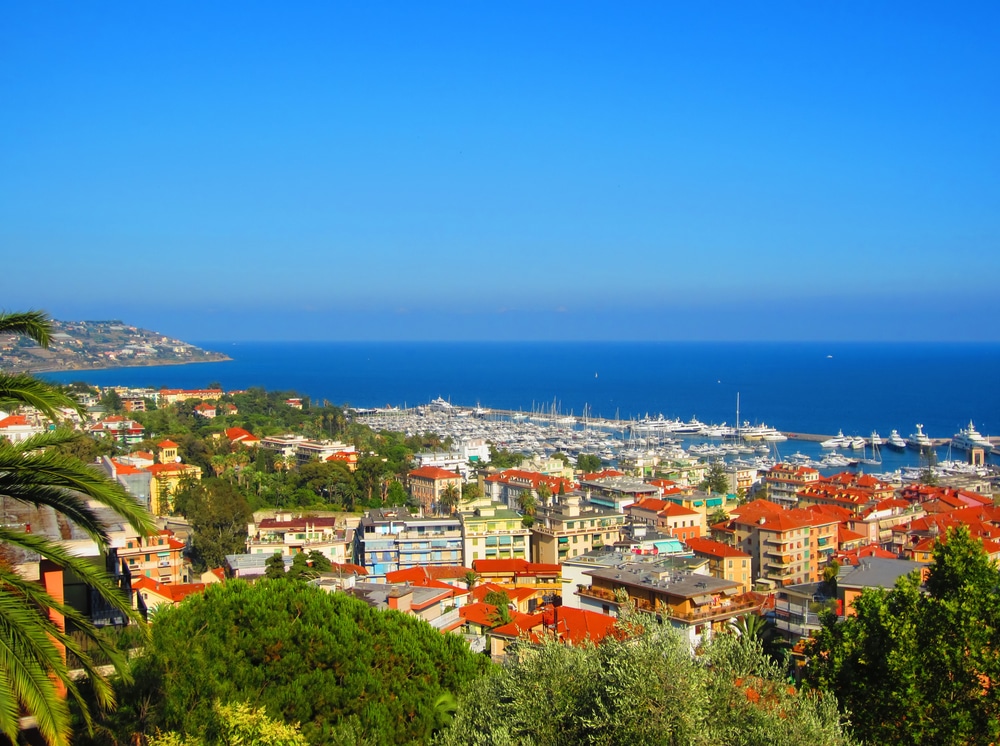 San Remo Italiaanse Bloemenriviera shutterstock 109791530, Menton