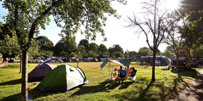 Camping Huttopia Calvados 1, Kamperen Corsica