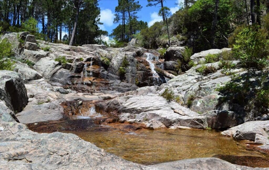 Kleine watervalletjes Corsica PVF, Roadtrip Corsica