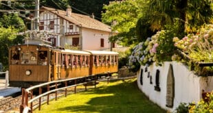 Train de la Rhune 1061223866, glamping & safaritenten in de Franse Pyreneeën