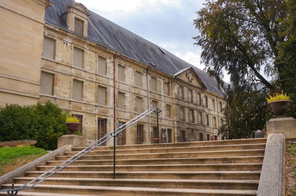 Musee Saint Loup Troyes Shutterstock 1882057471, Zininfrankrijk.nl
