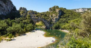 Vallon Pont dArc Ardeche, camping Ardèche aan rivier