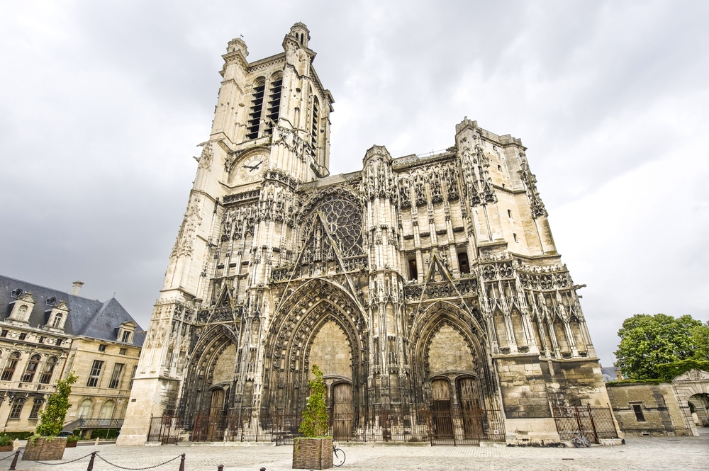 Kathedraal Van Troyes Troyes Aube Shutterstock 104893805, Zininfrankrijk.nl