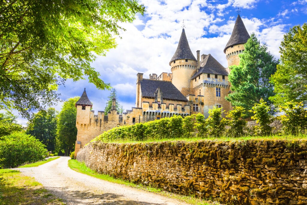 chateau de Puymartin kastelen Dordogne shutterstock 275817437, kastelen Dordogne