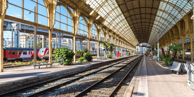 trein nice shutterstock 557315287, Frankrijk met de trein