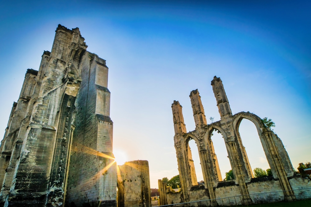 Abdij van Sint Bertinus Saint Omer shutterstock 1494599381, Saint-Omer