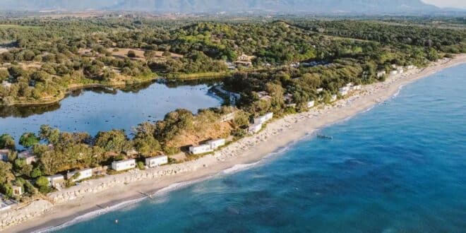 De 10 mooiste campings op Corsica aan zee
