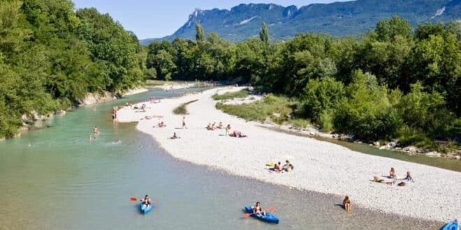 Camping Les Chapelains 4, campings aan een rivier in de Drôme