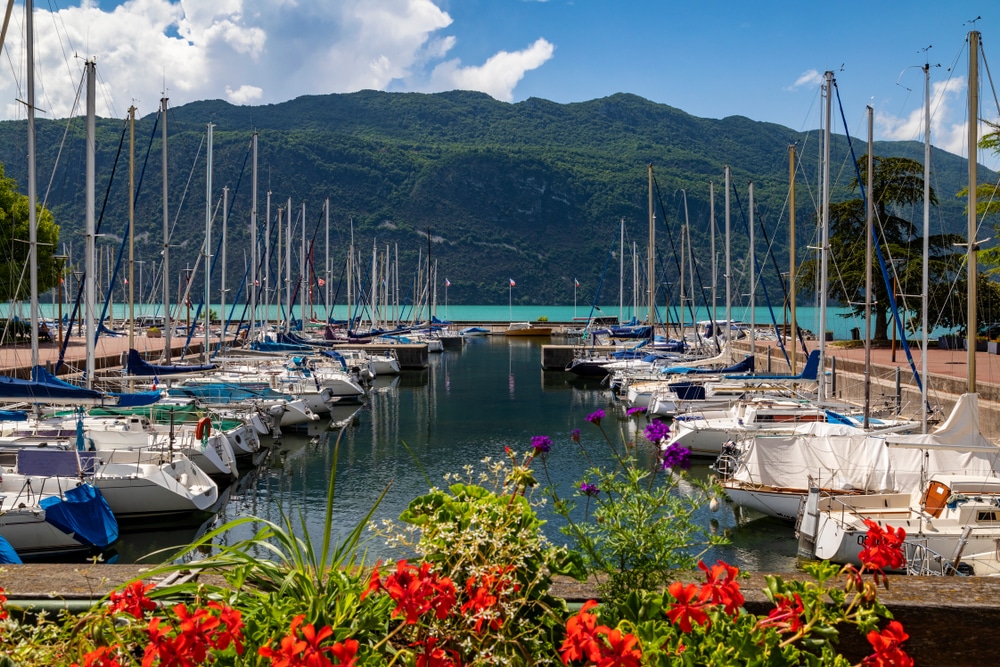 lac du bourget frankrijk shutterstock 1148630723, Lac du Bourget