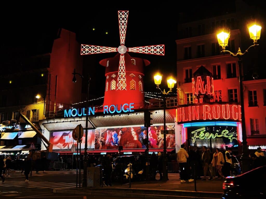 moulin rouge montmartre parijs foto Lisanne bijgesneden,