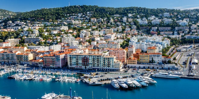Port Lympia haven van Nice Cote dAzur Zuid Frankrijk shutterstock 137013548, Kamperen bij Nederlanders in Zuid-Frankrijk