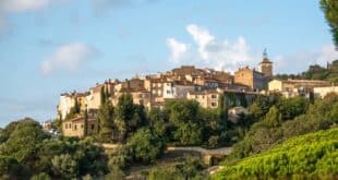 Ramatuelle Shutterstock 2274135855,