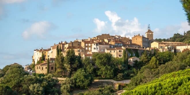 Ramatuelle Shutterstock 2274135855, glampings in de Gorges du Verdon
